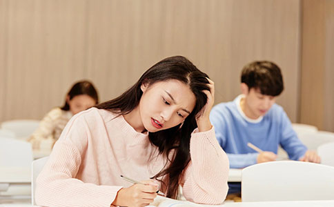 2023上海思源教育高考复读班收费标准